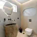 Old Town Luxury 3