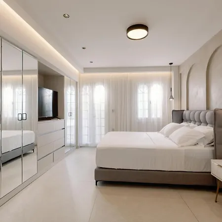 Old Town Luxury 3 *