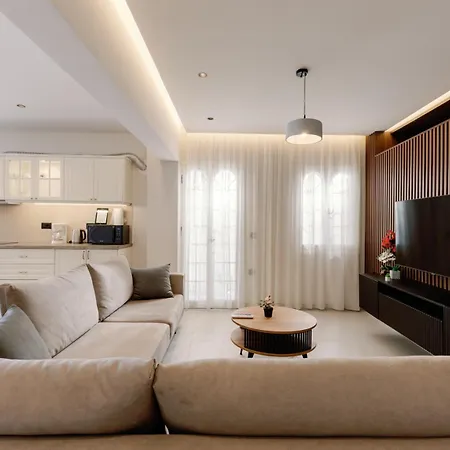 Old Town Luxury 3