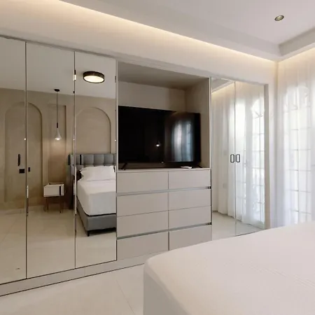 Old Town Luxury 3 *